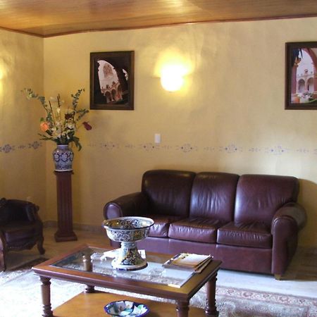 Hotel Casa Real เตฮัวกัน ภายนอก รูปภาพ