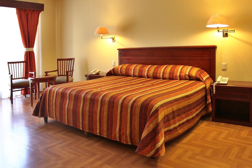 Hotel Casa Real เตฮัวกัน ภายนอก รูปภาพ